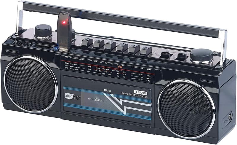 Retro Boombox mit Kassetten-Player, USB, SD & Bluetooth