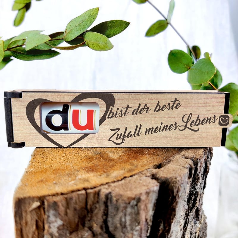 Jahrestagsgeschenkbox mit Schokoriegel und Duplo für Männer