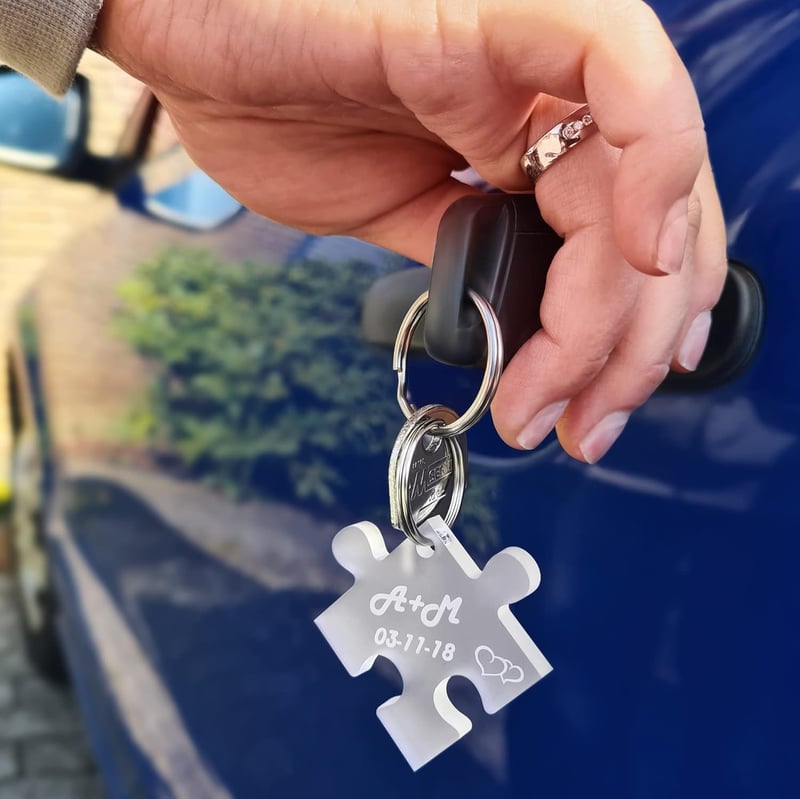 Personalisierte Acrylglas-Puzzle-Schlüsselanhänger für Paare zum Jahrestag