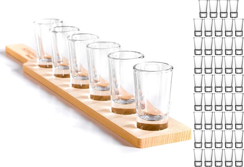 50er Set Schnapsgläser aus robustem Glas mit Schnapslatte