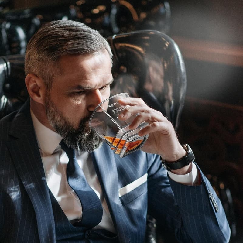 Personalisierbares Whiskyglas mit Gravur aus Kristall für Männer