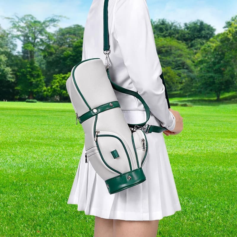 Kleine Golftasche aus PU-Leder für Männer - ideal für Outdoor-Trainings.