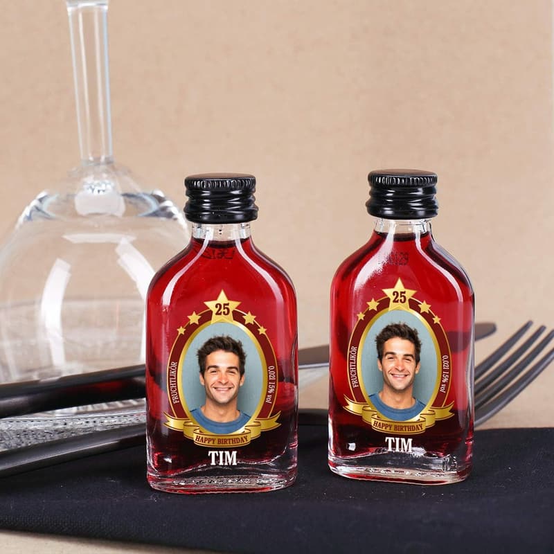 Geburtstags-Schnaps mit Foto und Alter - Kirschlikör