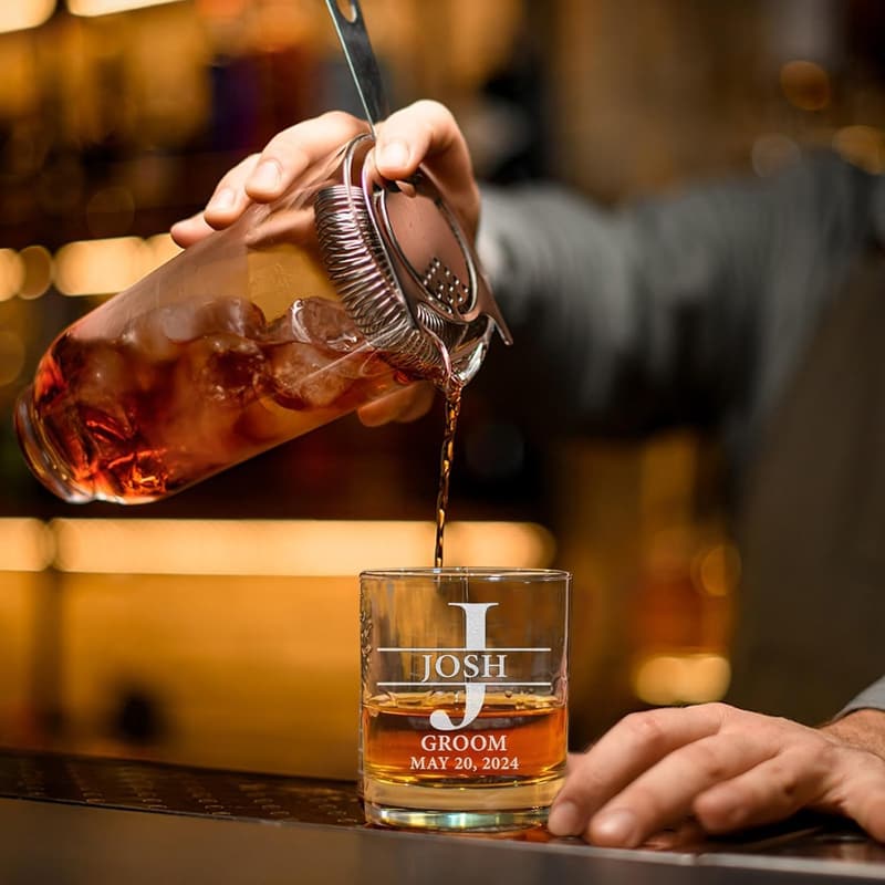 Personalisierte Whiskeygläser mit Gravur - Geschenk für Whiskeyliebhaber
