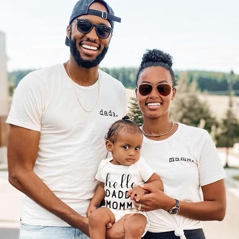 Personalisierter Babystrampler für Neugeborene - Geschenk zur Geburt