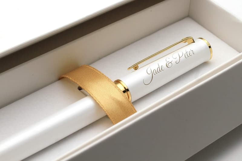 Personalisierter Metall Kugelschreiber mit Geschenkbox für alle Anlässe