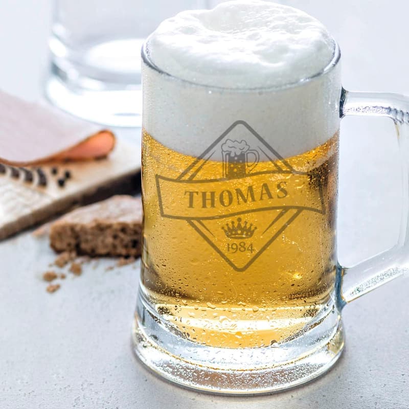 Personalisierter Bierkrug mit Gravur für Männer - 0,5 L