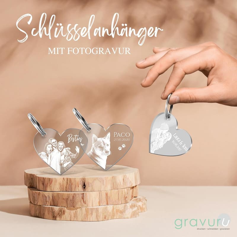 Personalisierter Herz-Schlüsselanhänger mit Foto-Gravur für Paare