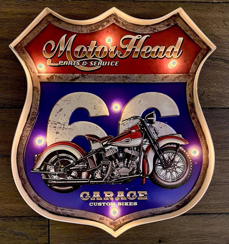 Route 66 Vintage LED Wanddeko aus Metall – 47 x 43 x 5 cm