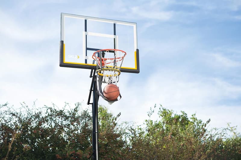 SKLZ Kick-Out Basketballtrainer für individuelles Training, Schwarz