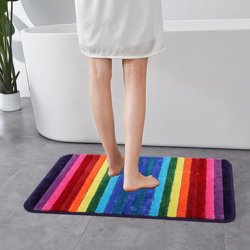Bunte Mikrofaser-Badematte mit rutschfester Unterseite, 50,8 x 81,3 cm