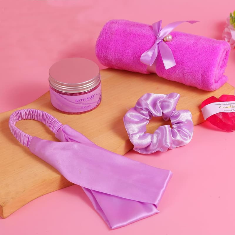 Badebomben Set mit Lavendel - Geschenk für Frauen zum Valentinstag
