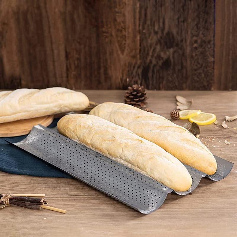 Baguette-Backblech für 3 Baguettes, 38 x 24,5 cm, antihaftbeschichtet