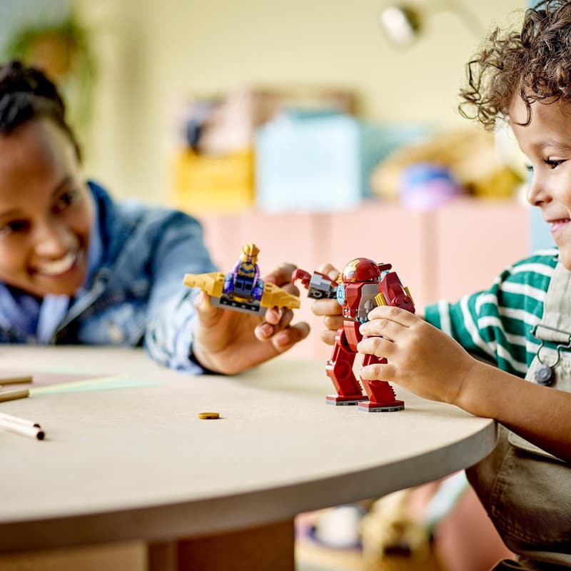 LEGO Marvel Iron Man Hulkbuster gegen Thanos Set für Kinder ab 4 Jahren