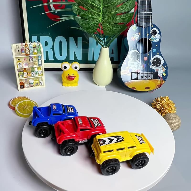 Magnetisches Wandüberraschungsauto für Kinder, schwebend in Gelb und Blau