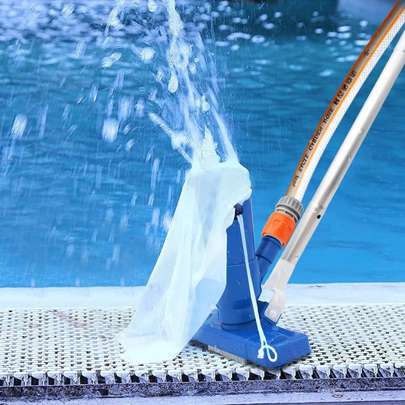 Tragbarer Handstaubsauger für Aufstellpools mit 5-teiligem Reinigungsset