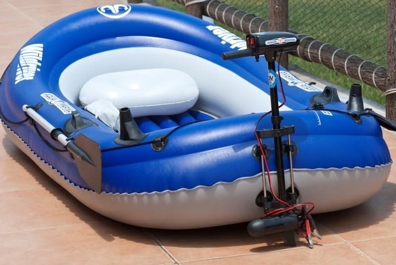 Aqua Marina Anglerboot mit T-18 Elektromotor