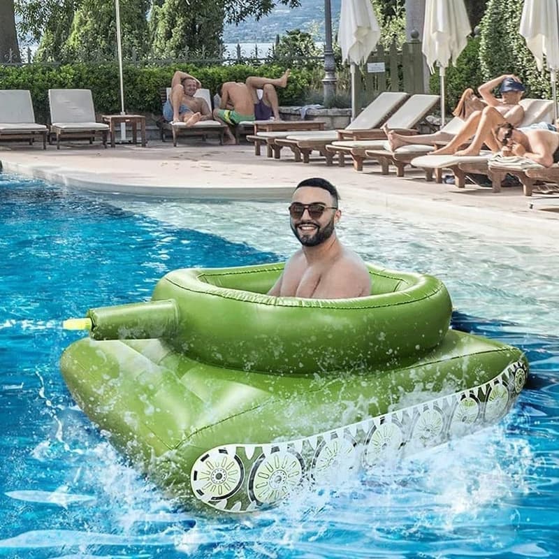 Aufblasbarer Pool-Tank mit Wasserkanone für Kinder und Erwachsene