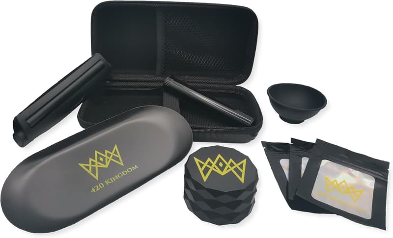 Geschenkset: 420 Kingdom Stash Box mit Grinder und Rolling Tray