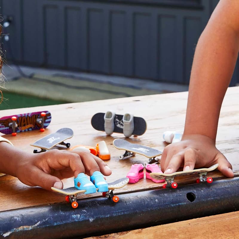 Hot Wheels Fingerboard Spielset mit Tony Hawk Design, ab 5 Έτη