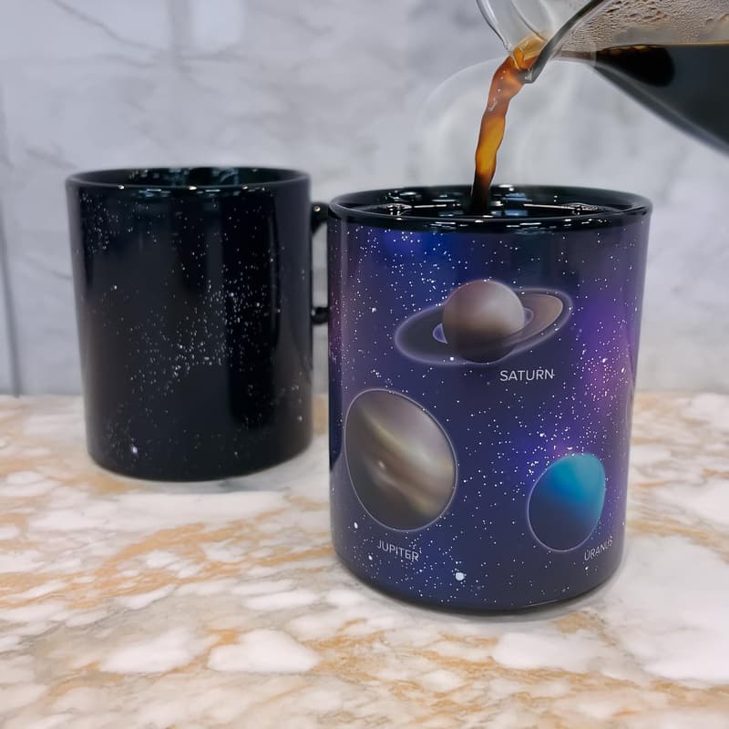 Kaffeetasse Astronaut mit Farbwechsel - 330 ml Geschenk für Astronomie-Fans