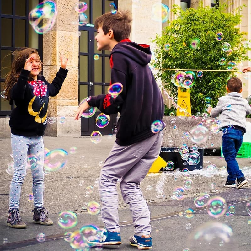 Seifenblasen Flüssigkeit Konzentrat für Kinder, 3 x 1L Nachfüllbeutel