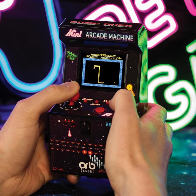 Mini-Arcademaschine mit 240 Retro-Spielen – 8-Bit, 2,5 Zoll Bildschirm