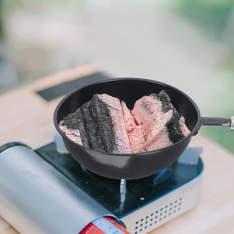 Tragbarer Holzkohlegrill mit Holzgriff für Camping und BBQ