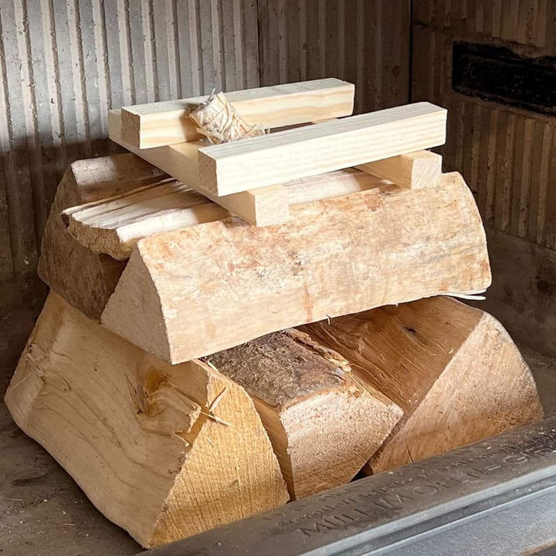 20 kg trockenes Anfeuerholz für Grill, Kamin und Lagerfeuer