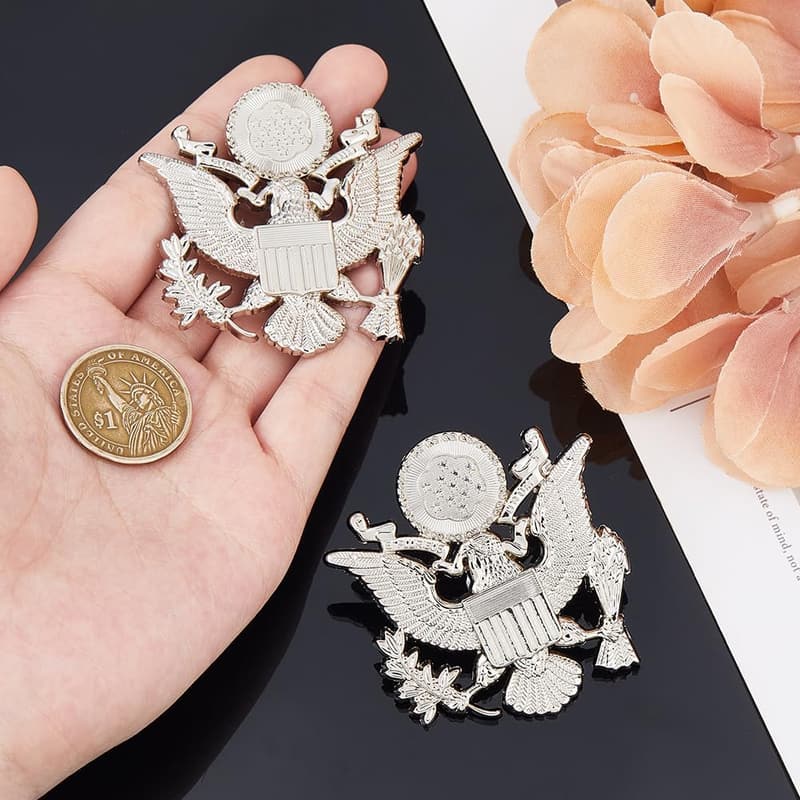 US Army Eagle Pin Set – Silberne Anstecknadel für Veteranen und Offiziere