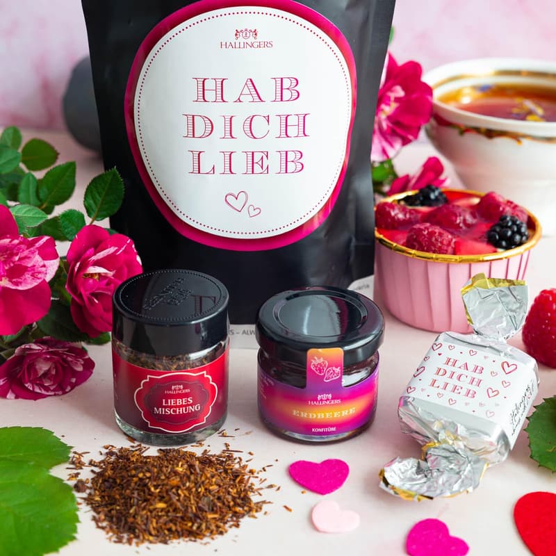 Valentinstag Wundertüte mit Nougat, Roibuschtee & Erdbeer-Konfitüre