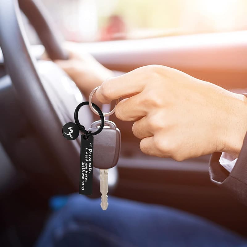 Personalisierter schwarzer Auto-Schlüsselanhänger für Männer