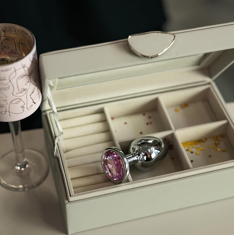 Edelstahl Anal Plug für Frauen mit rosa Diamant – 7,2 cm, 2,7 cm Ø