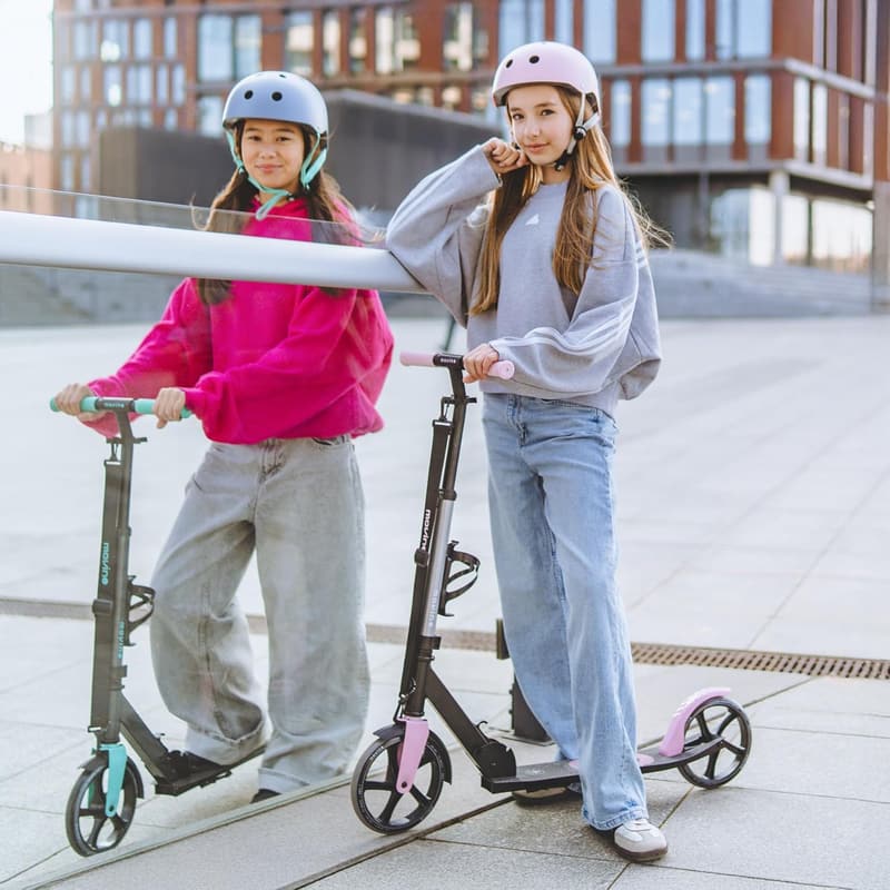 Klappbarer Infinity Tretroller mit höhenverstellbarem Aluminium-Deck für Kinder und Erwachsene