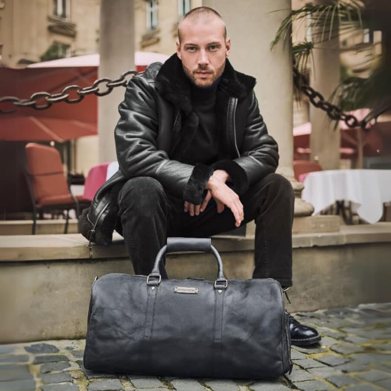 Finn Weekender - Leder Reisetasche mit Schuhfach, 40L, Vintage-Schwarz