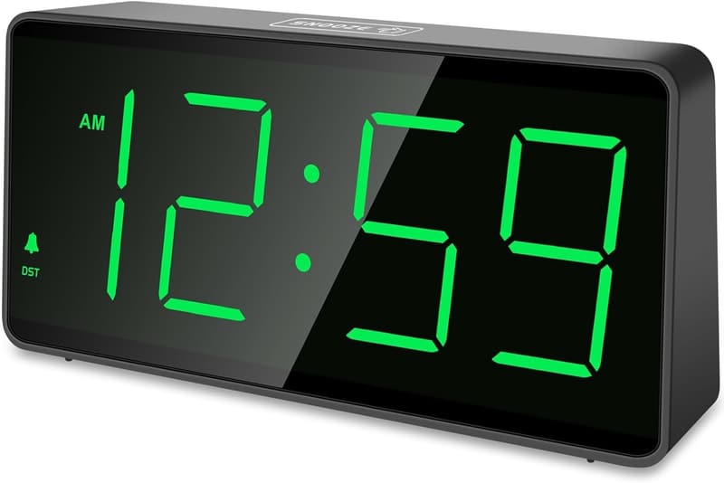 Digitaler Wecker mit LED-Display, batteriebetrieben, regelbare Helligkeit und Lautstärke