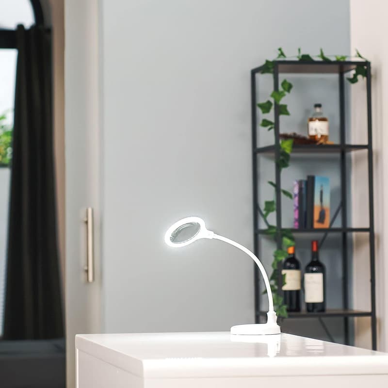 Lumeno Lupenleuchte LED 30 SMD, 6 Watt - 3 Dioptrien, für Kosmetik & Hobby