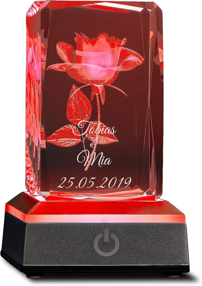 Personalisierte 3D-Rose im Glas mit Gravur für Paare