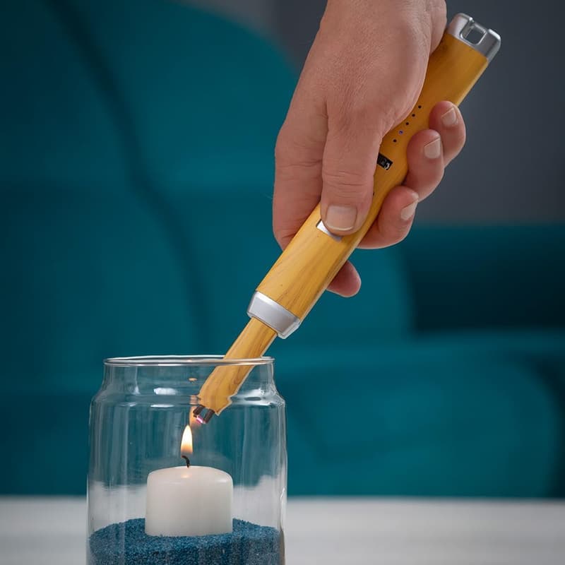 Plasma-Lichtbogenfeuerzeug in Holzoptik mit USB-Ladeanschluss