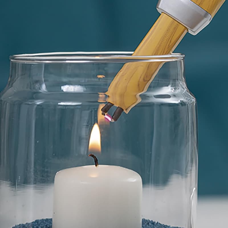 Plasma-Lichtbogenfeuerzeug in Holzoptik mit USB-Ladeanschluss