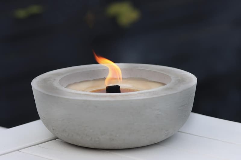 Beton Tischfeuer für Balkon und Garten mit langanhaltendem Docht