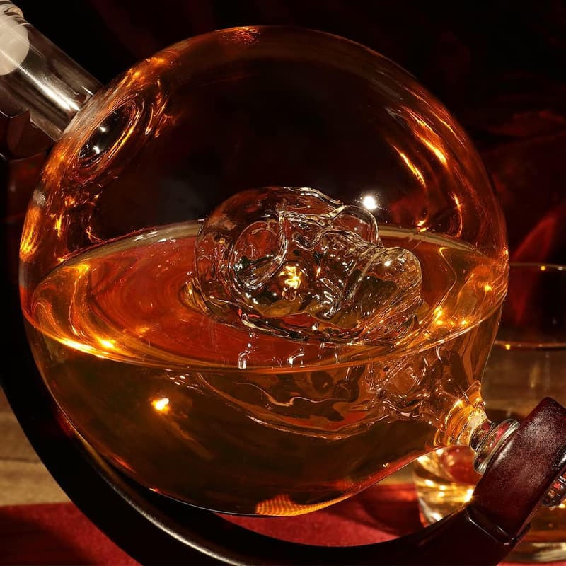 Whisky Skull Karaffe 850 ml mit Wunschgravur und Glas 320 ml