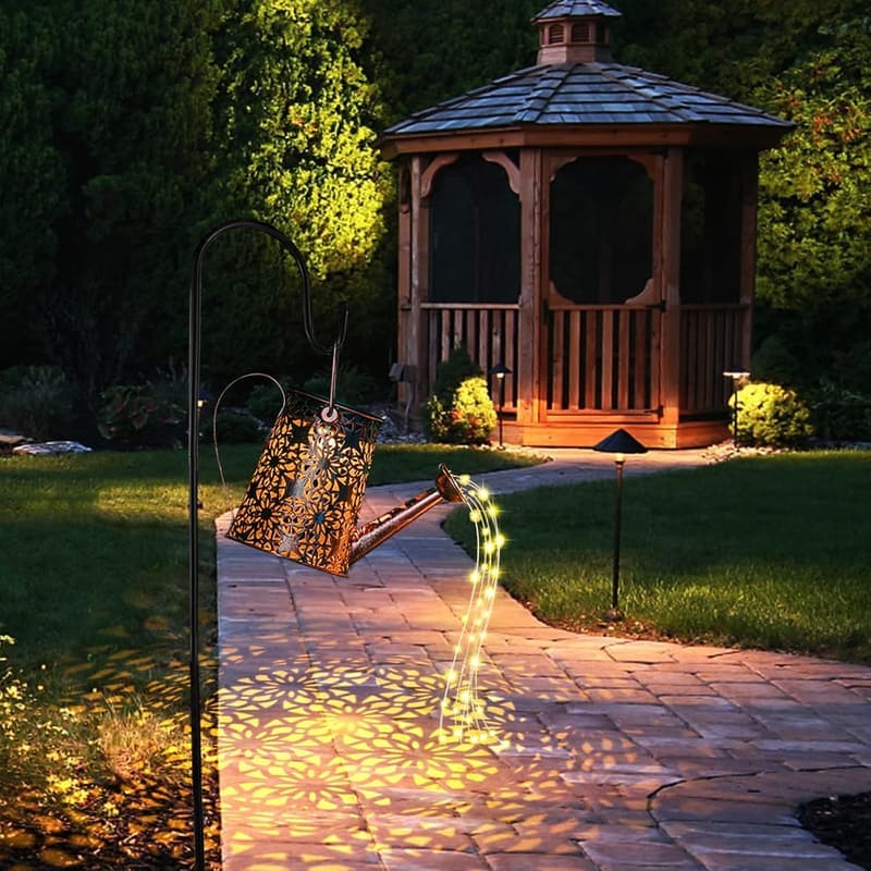 Moderne Solar-Gießkanne mit LED-Lichtern für den Garten