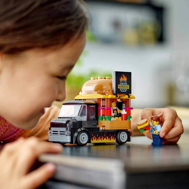 LEGO City Burger-Truck Bauset für 5-jährige Kinder mit Minifigur