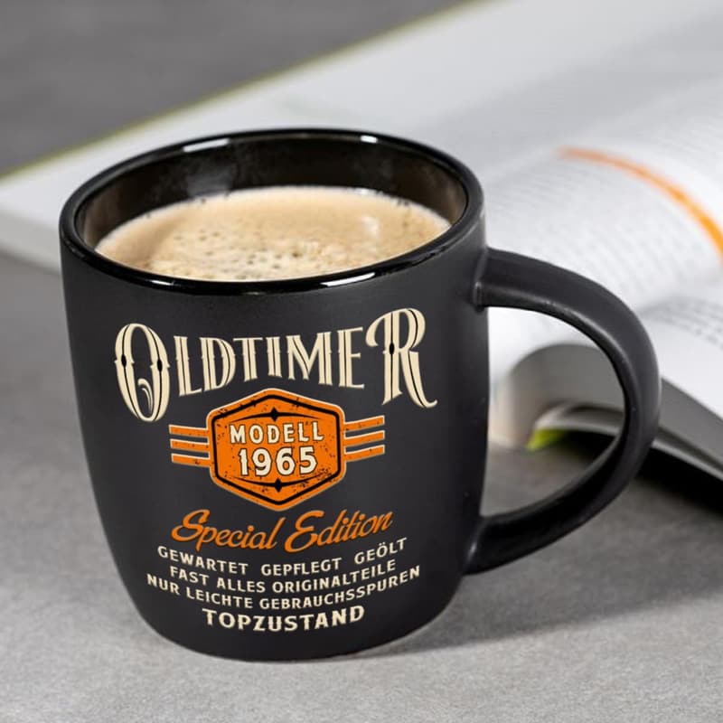 Kaffeetasse mit Reliefdruck für den 60. Geburtstag 1965