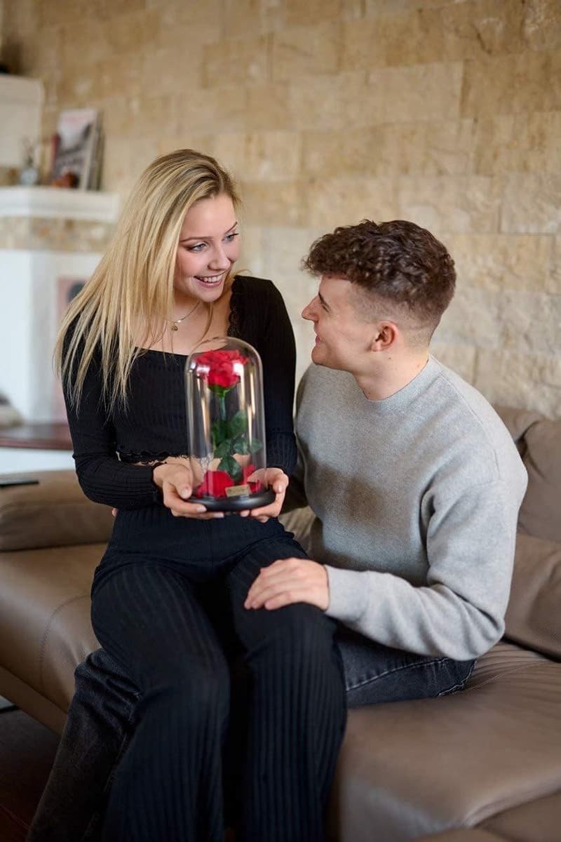 Echte Premium Rose im Glas - Edles Geschenk für Verliebte