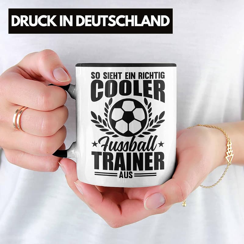 Tasse für Fußballtrainer – Geschenkidee für Coaches (Schwarz)