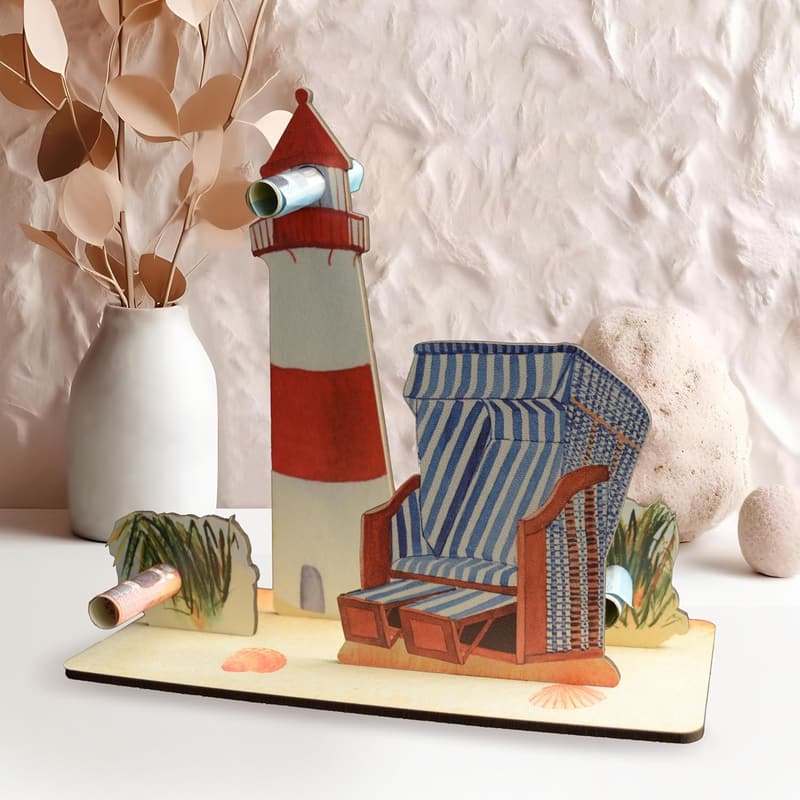 3D-Holzkarte Strandkorb mit Leuchtturm – Geburtstagskarte für Urlaub am Meer