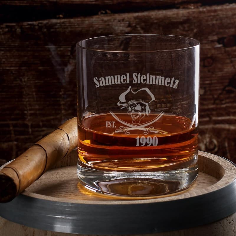 Graviertes Rum Glas 