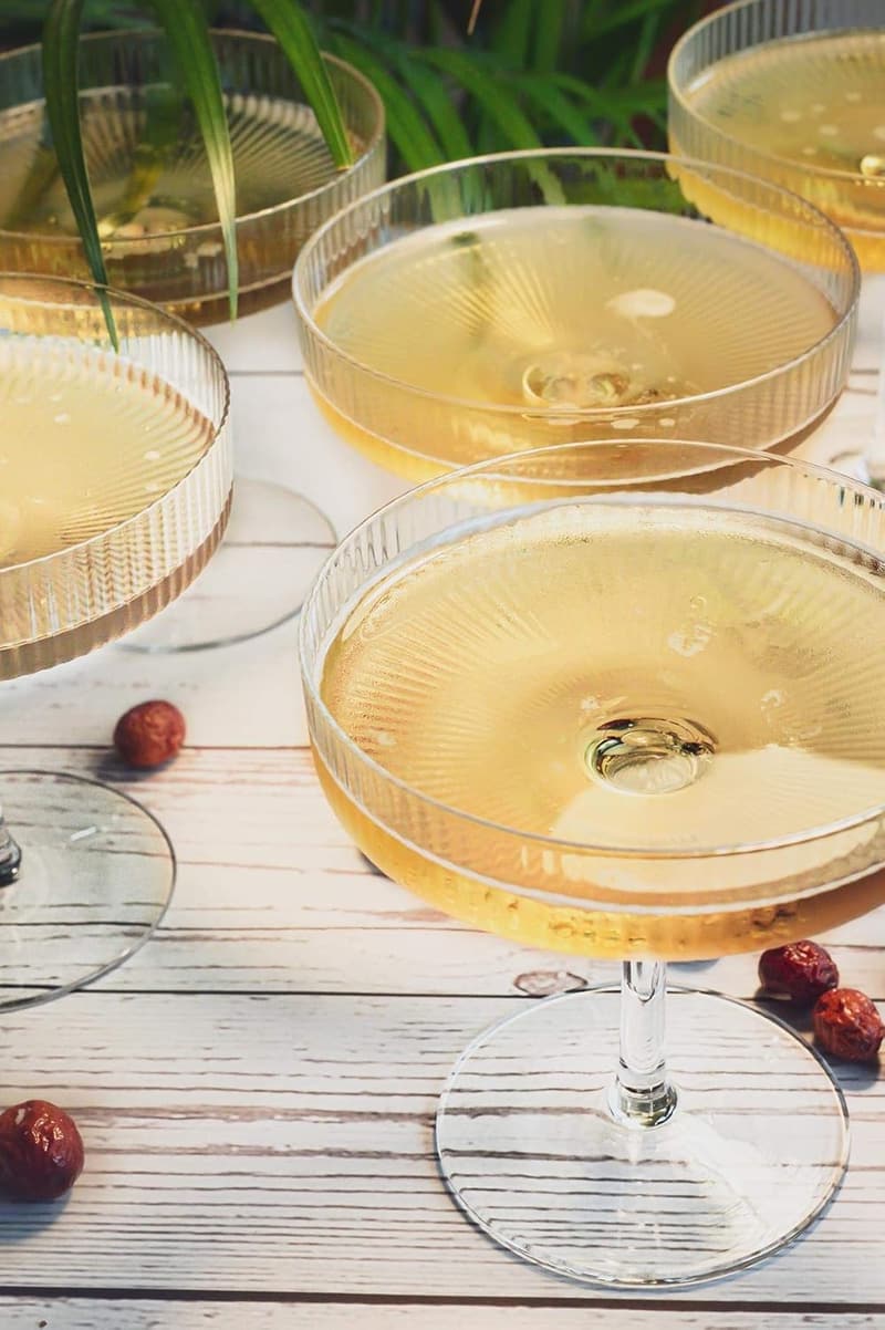 6 Margaritagläser mit Relief – Cocktailgläser für Gartenpartys